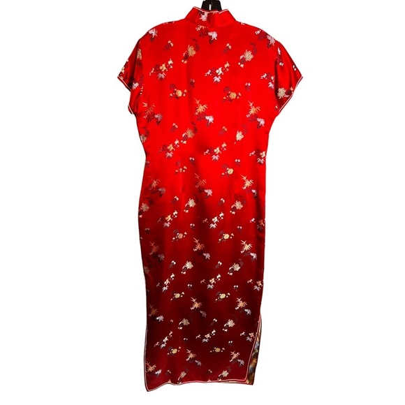 Vintage Red Satin Cheongsam Gown -β Sz. M/L - Picture 3 of 7